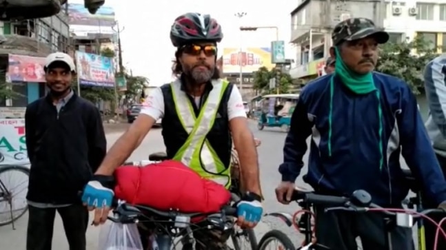Assam journalist embarks on 1000-km bicycle ride to spread awareness about security of scribes