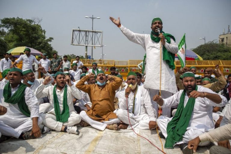 Farmers’ Protest: Agitators from Western UP at Delhi-Noida Border Submit Detailed Demands to PM Modi through DM