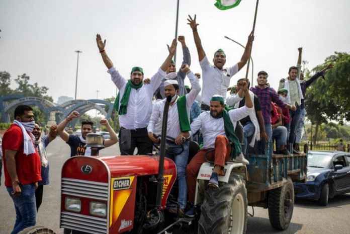 Ahead of Talks with Govt, Protesting Farmers Defer Proposed Tractor March
