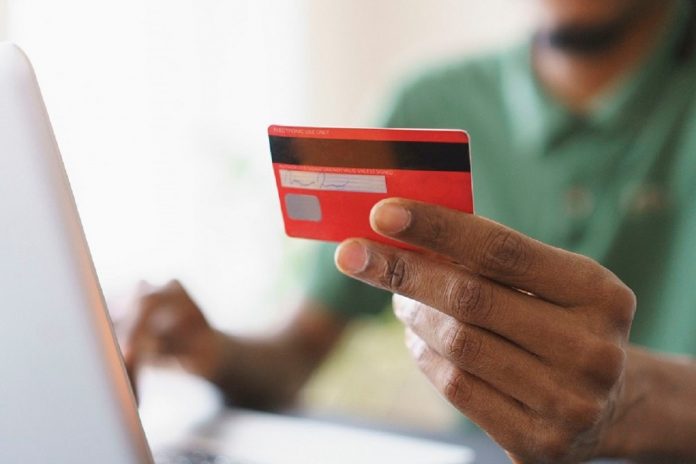 Know about Pros and Cons of Owning Multiple Credit Cards