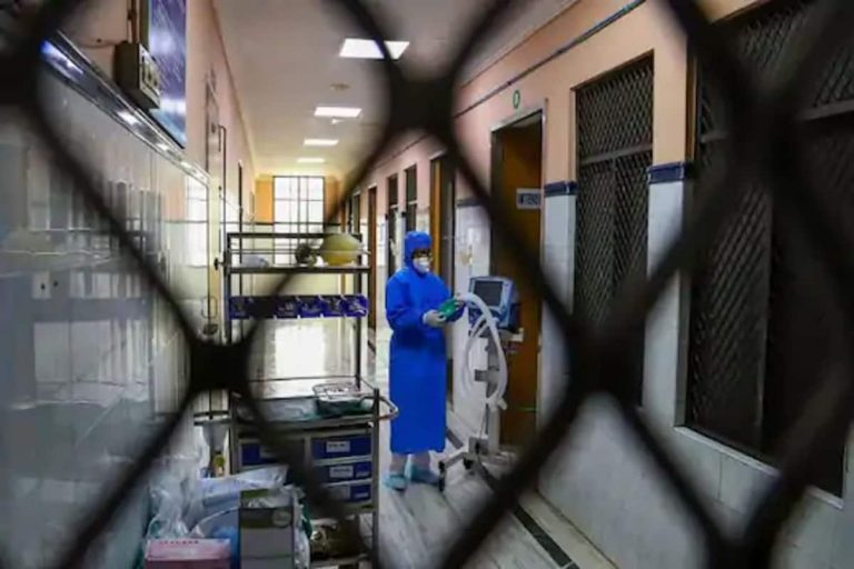 Inhumane to Reserve ICU Beds in Pvt Hospitals for Covid Patients when Cases Going Down: Delhi HC