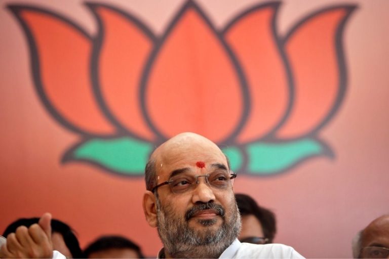 News18 Evening Digest: Amit Shah Holds Roadshow in Bengal, TMC’s Counter-Attack and Other Top Stories