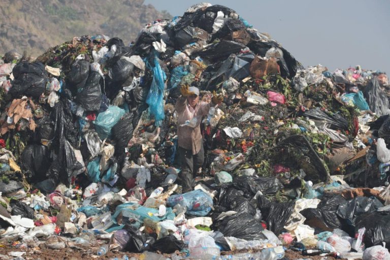 Now, Exchange Your Garbage for Food Coupons in Maharashtra
