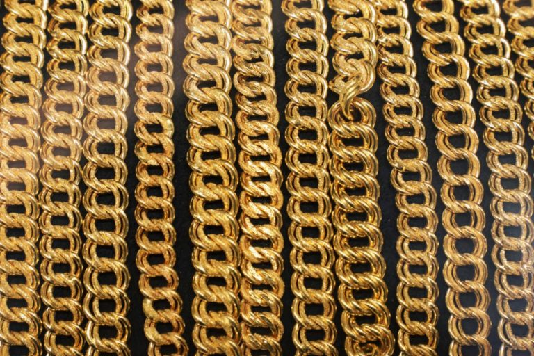Gold Found Beneath TN Temple Steps During Renovation, Seized by Officials Despite Locals’ Protest