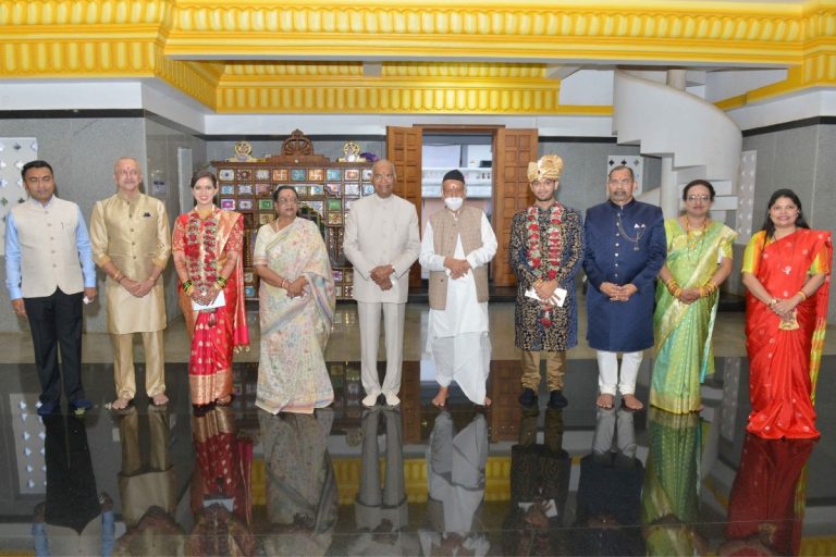 President Ram Nath Kovind Visits Goa Temple, Blesses Couple Getting Married There