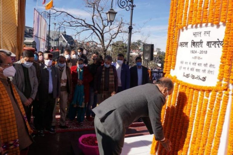Himachal Pradesh CM Unveils 18-feet Statue of Atal Bihari Vajpayee in Shimla on 96th Birth Anniversary