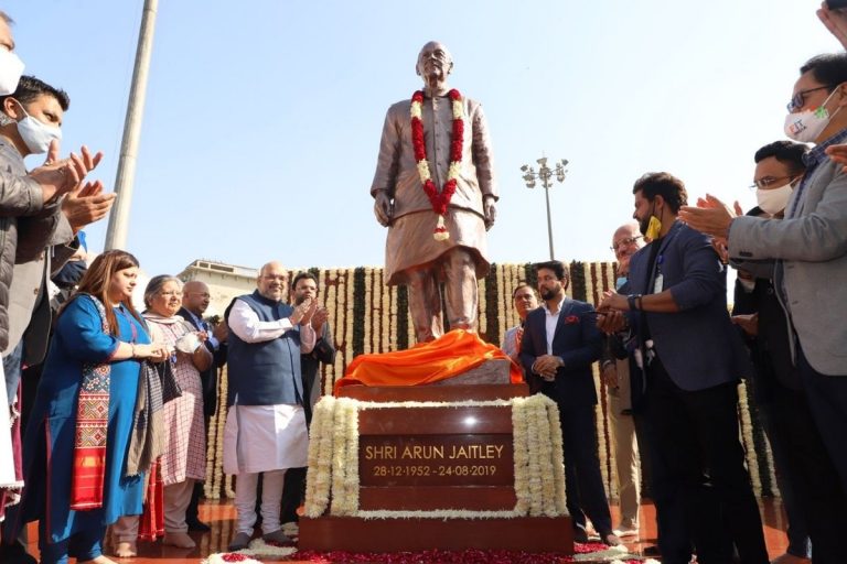 Amit Shah Unveils Arun Jaitley’s Statue at DDCA Premises