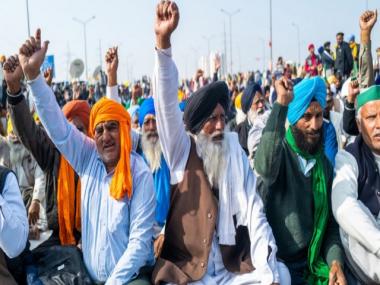 Farmers' Protest: Govt ready to discuss every clause; Kejriwal warns new laws could lead to inflation