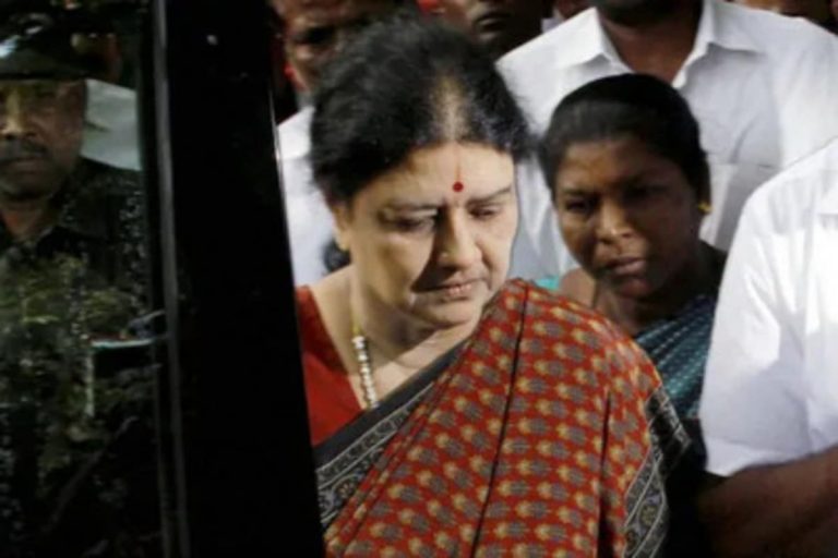 Sasikala Discharged from Bengaluru Hospital
