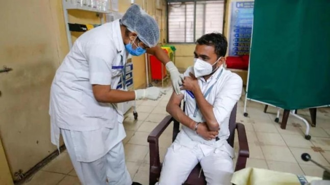 The discord over vaccine option in Mumbai’s JJ Hospital gets bigger
