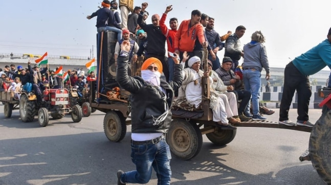 More farmers heading towards Delhi borders from Punjab