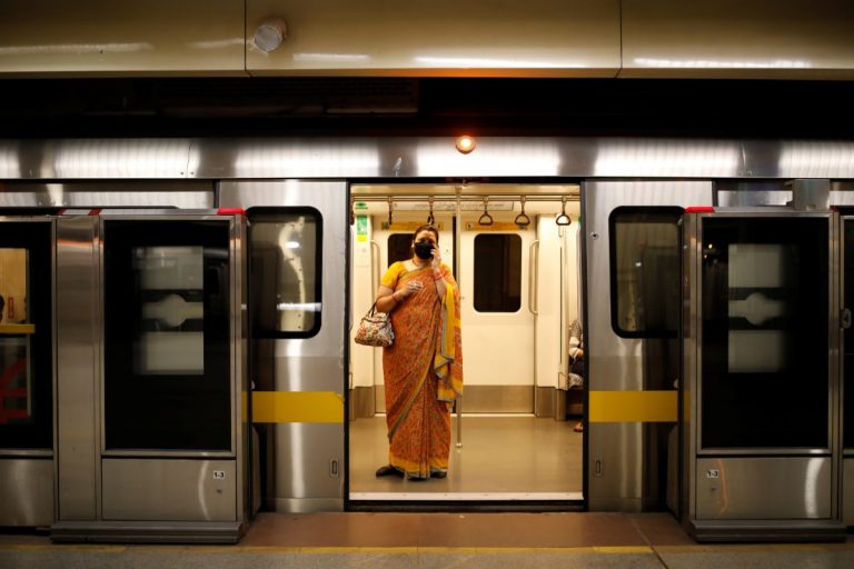 Delhi Metro Adapts to ‘New Normal’, to Soon Go Cashless, Touchless for Commuters