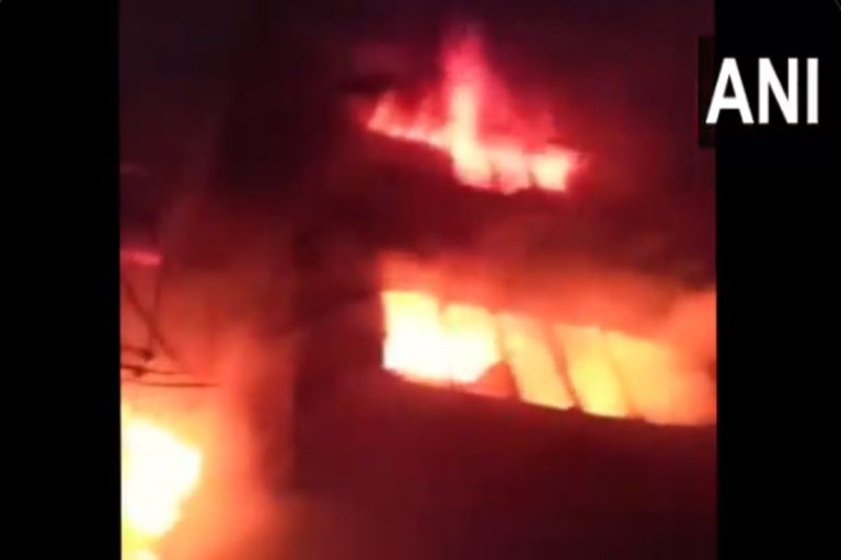 Over 20 Shanties Gutted in Fire in Delhi’s Okhla