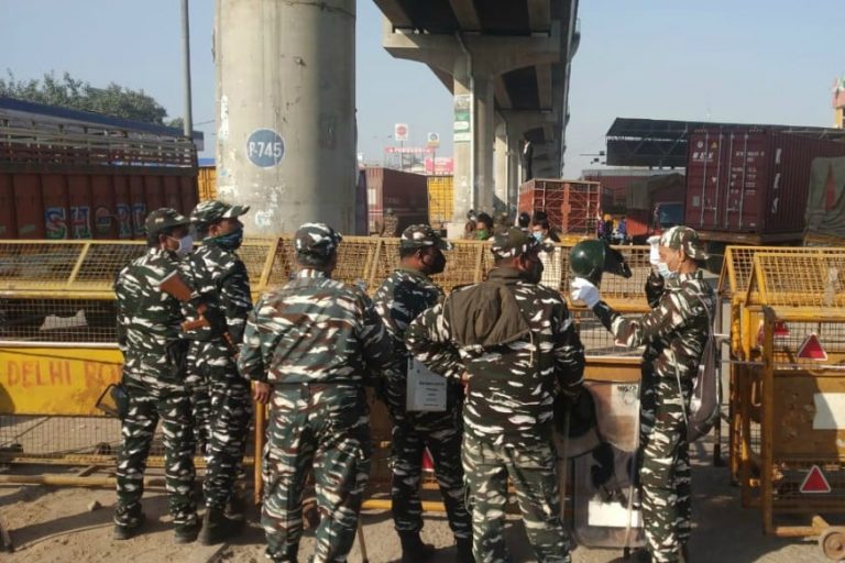 Delhi Policeman Beaten Up at Tikri Border, Say Officials
