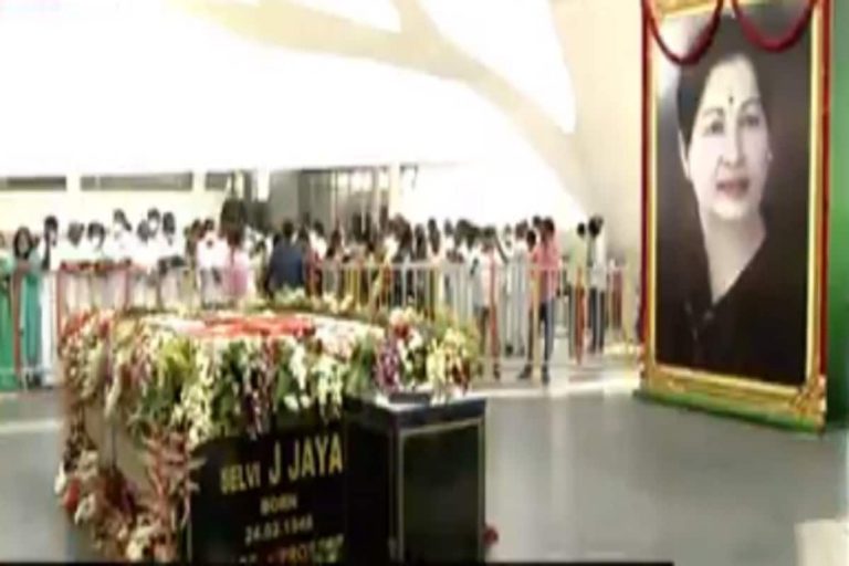 HC Questions TN Govt on Jayalalithaa Memorial, Says Personality Cult Not Great for Republic