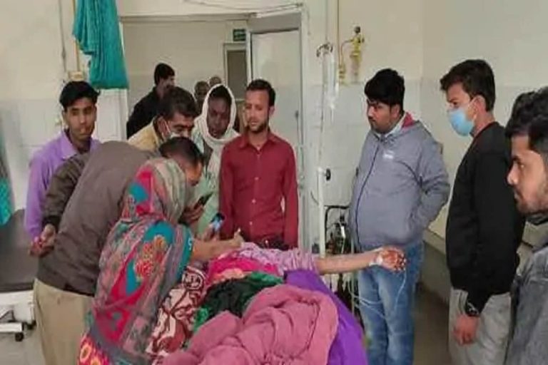 UP Woman Forced to Drink Acid, Stabbed by Neighbour for Resisting Sexual Assault Attempt