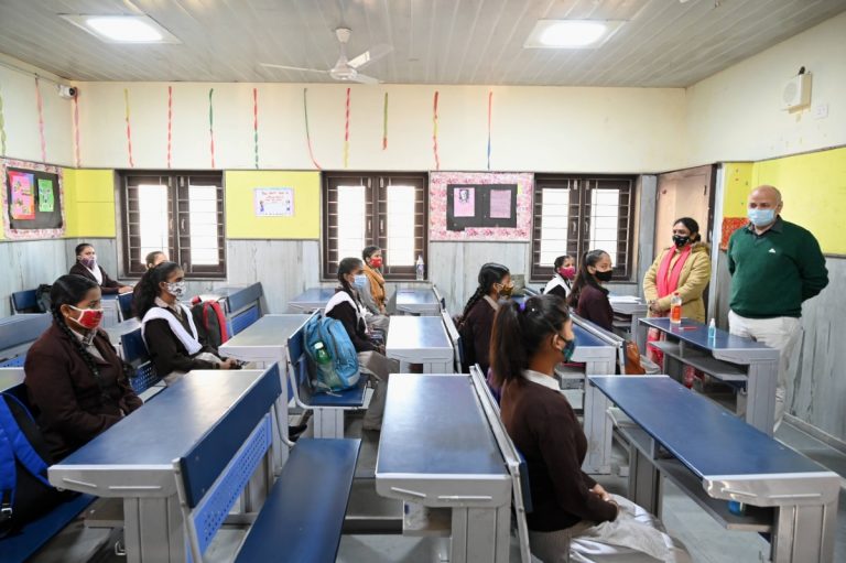 No Offline Exams Up to Class 8 in Delhi Govt Schools, Assessment to Be Project-based