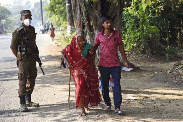 Elderly Woman With Rotting Toe Found Dumped on Pavements in Indore