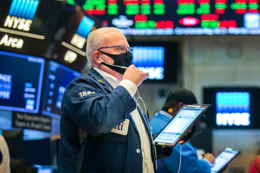 Global Stocks Advance After Wall St Snaps Winning Streak