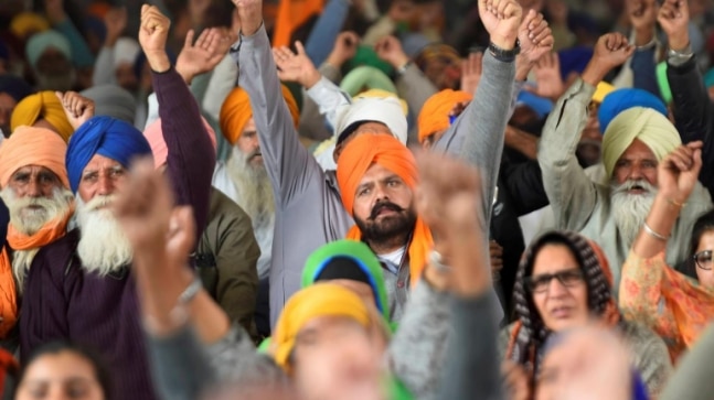 Join protest else pay fine, face social boycott: Punjab panchayats to farmers