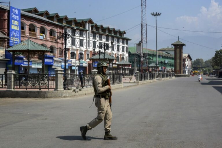 2 CRPF Personnel Killed, as Many Injured in Militant Attack in Jammu and Kashmir’s Lawaypora