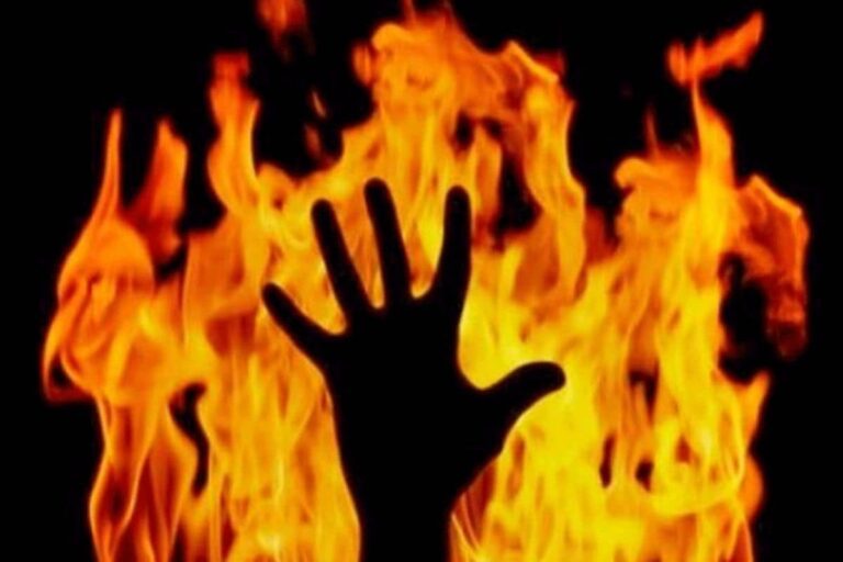 Woman Burns Her Father Alive After Getting Him Drunk, Alleges Regular Physical Assault by Him