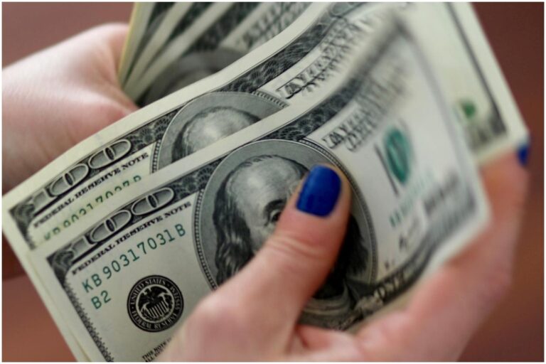 At USD 36 Bn, FPI Inflows into Equities at Record High Since FY13: RBI Report