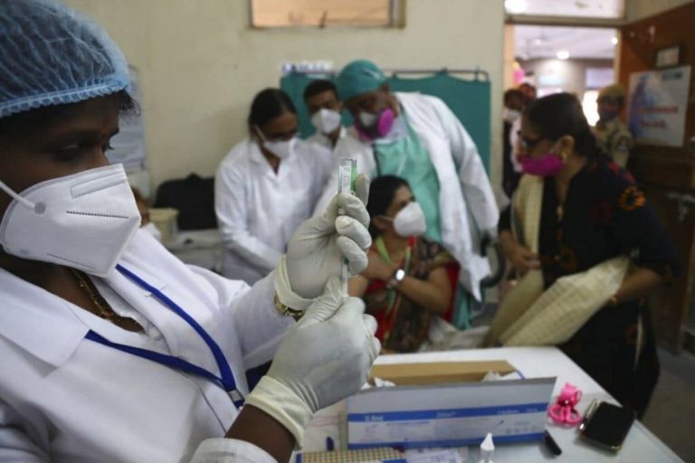 Covid Vaccination Public Rollout: 25 Lakh Beneficiaries Register on CoWin 2.0 on Day 1; 4.27 Lakh Doses Given