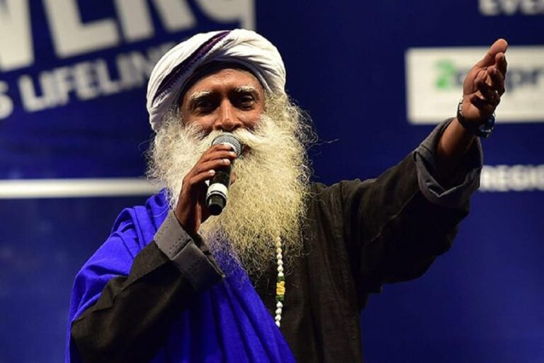 Sadhguru Initiates ‘Free Tamil Nadu Temples’ Movement on Twitter, Appeals to Citizens to Join via 100 Tweets