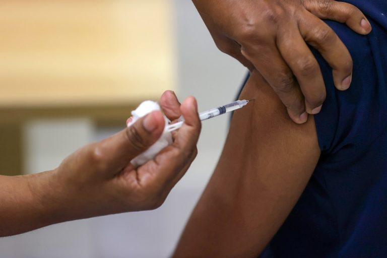 How to Register for Covid-19 Vaccine in India, Request for Change of Centre and Other Facts