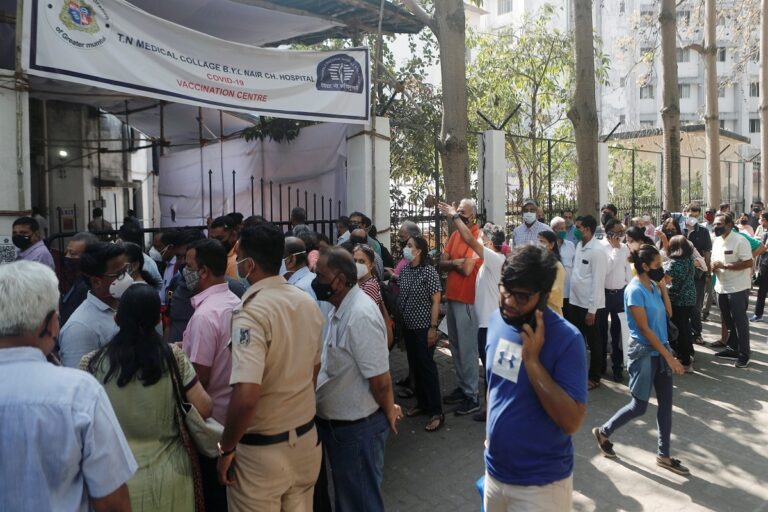 No Lockdown But Clampdown: BMC tightens Covid-19 Curbs; Those Flouting Quarantine Will be Booked