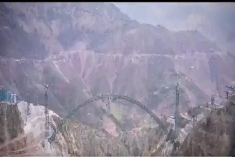 Lower Ends of Arch of World’s Highest Railway Bridge in Jammu and Kashmir Connected