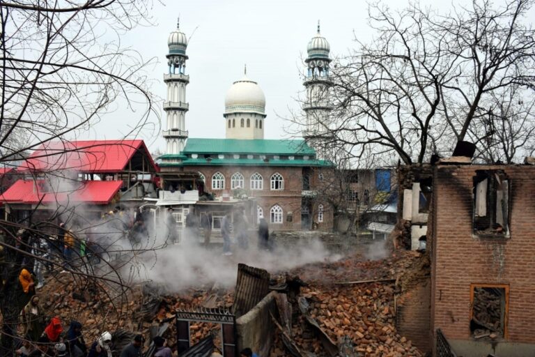 In One of South Kashmir’s Longest Encounters, Rawalpora Villagers Lose Hearth and Lifelong Savings