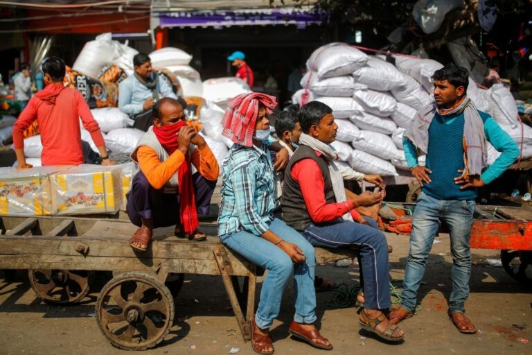 Laxity Behind Surge in Delhi? Fines for Flouting Social Distancing, Not Wearing Masks Drop from Oct Peak