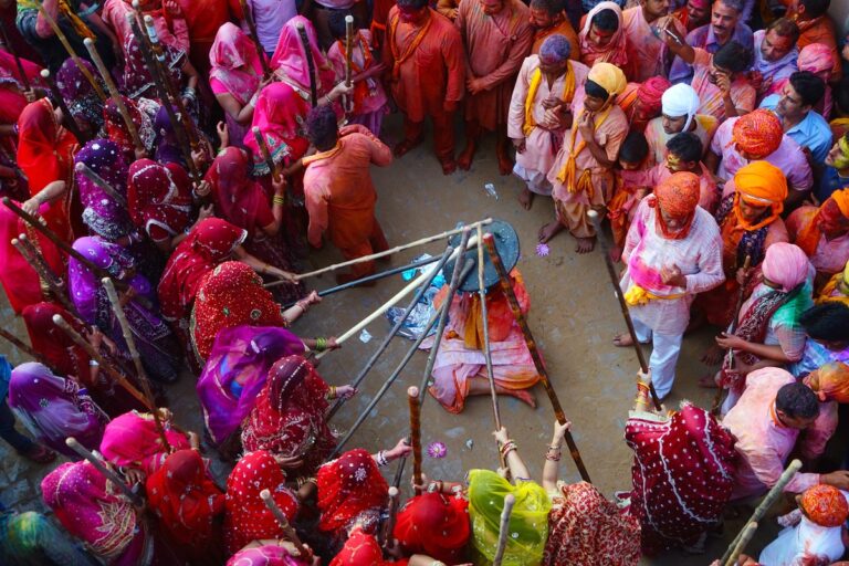 Holi 2021: Here is How Festival of Colours is Celebrated Across the Country