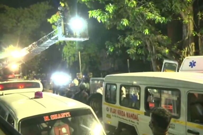 Mumbai Fire: 2 Killed as Blaze Engulfs Covid-19 Centre in Bhandup, Mayor ‘Appalled’ to See Hospital Built in Mall