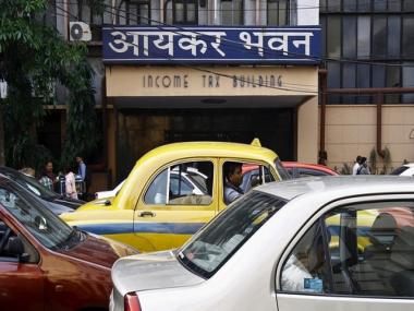 India’s net direct tax collection at Rs 9.45 lakh cr in FY21, exceeds revised estimates by 5%, says CBDT