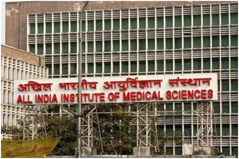 Delhi Oxygen Crisis: AIIMS Emergency Admissions Briefly Disrupted Due to O2 Pipelines Maintenance
