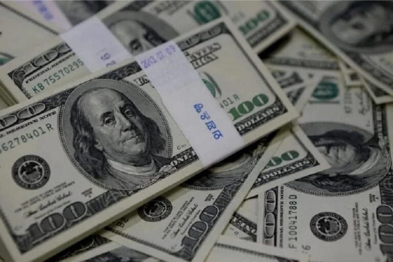 Rupee Rises 24 Paise to 74.77 Against US Dollar in Early Trade