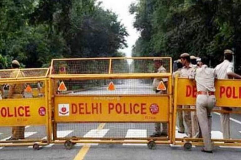 How a Delhi Cop Helped Find Student’s Lost Bag Full of Food Sent by His Mother All the Way From Bihar