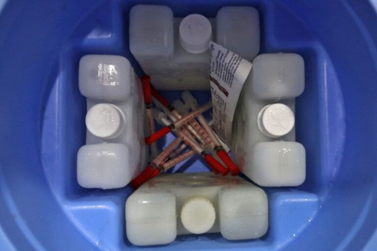 Karnataka Health Officer Suspended for Vaccinating Minister Against Covid at Home