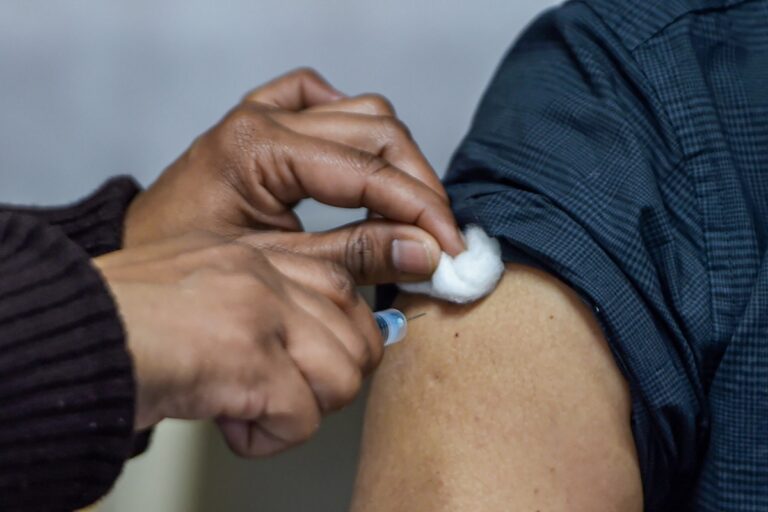 One in Four People Experience Mild Side Effects from Covishield Covid-19 Vaccine: Study