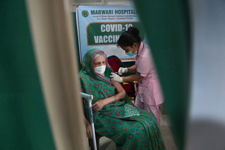 Coronavirus News LIVE Updates: IMA Urges PM Modi to Open Vaccinations for All Citizens Aged Above 18 as Covid Cases Spike