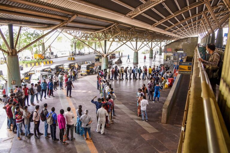 Weekend Lockdown in Mumbai: Hotels, Restaurants Permitted Home Delivery; What You Can Do & What You Can’t