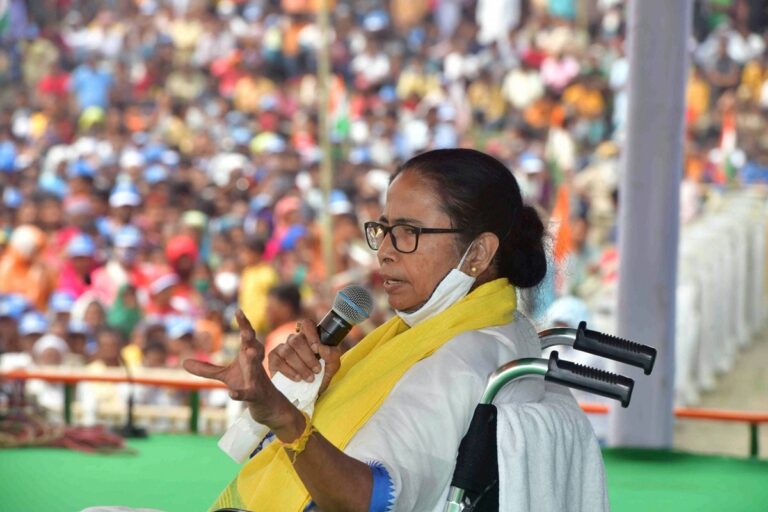 News18 Evening Digest: TMC Writes to EC Over Cooch Behar Firing; Tamil Nadu, Haryana Report Max Vaccine Wastage & Other Top Stores