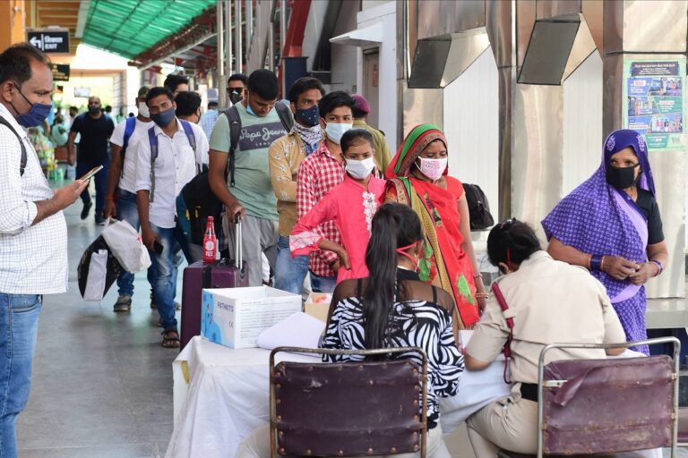 As Delhi Touches Yet Another Peak of Over 11k Cases, 14 Private Hospitals Fully Dedicated to Covid Fight