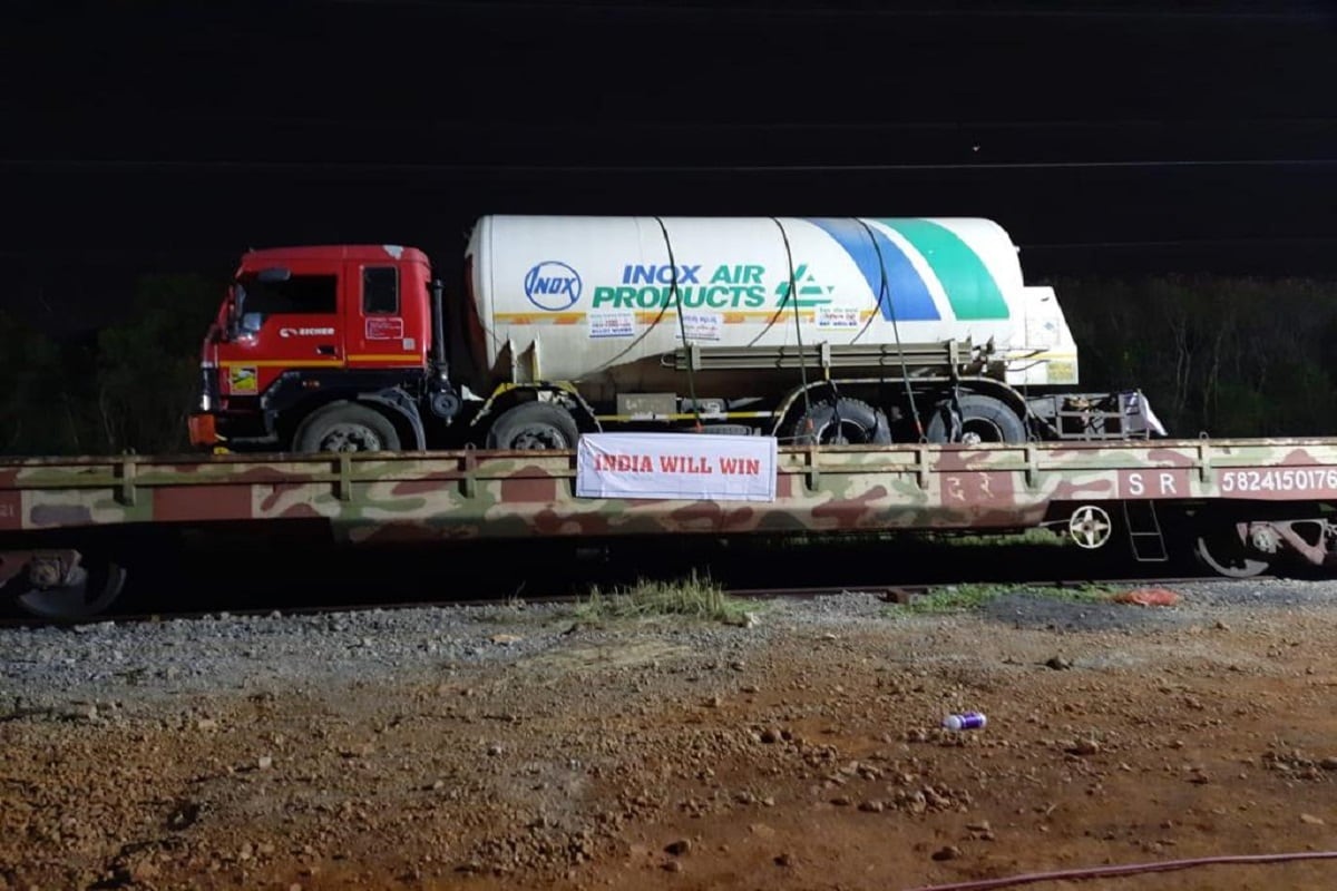 First Oxygen Express Starts Journey for Maharashtra from Visakhapatnam
