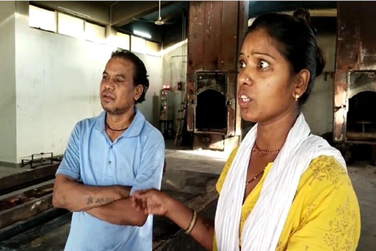Out of Job Due to Lockdown, This Vadodara Couple Has Been Performing Last Rites of Covid Patients