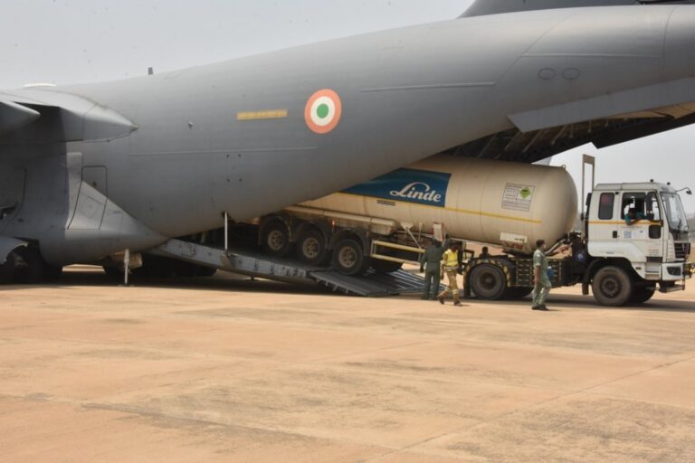 IAF Brings Six Empty Cryogenic Oxygen Containers from Dubai, Plans Afoot to Bring More
