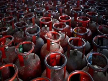 LPG cylinder gets cheaper by Rs 10, priced at Rs 809 in Delhi and Mumbai